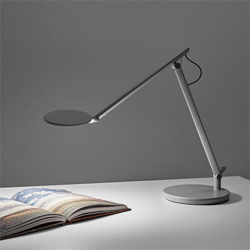 Humanscale Nova task light in silver on desk