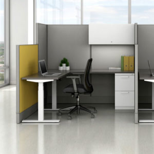AIS Divi panel-based workstation with height-adjustable surface